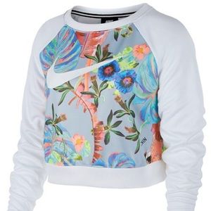 Nike Ultra-Femme Floral Crop Top